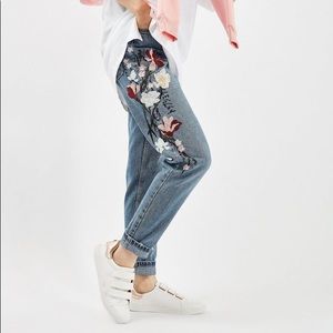 Topshop MOTO Floral Embroidered Mom Jeans